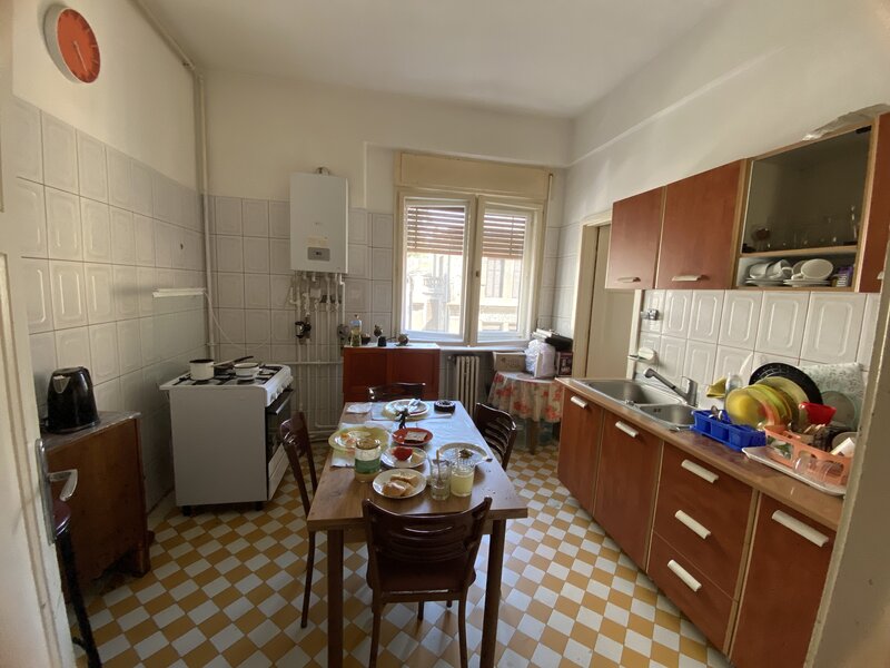 Romana,